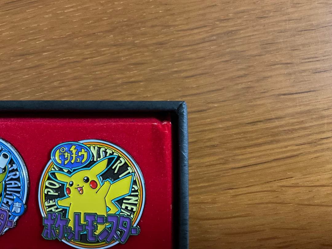 ポケットモンスター 2000 ミレニアムバッジ 　記念　ポケモン