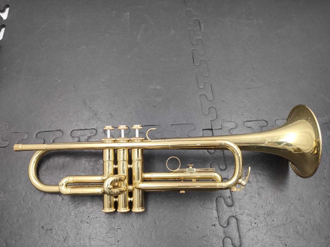 ヤマハ　トランペット　YTR-233