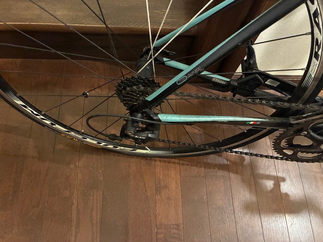 ビアンキ SEMPRE 105 フルカーボン ロードバイク