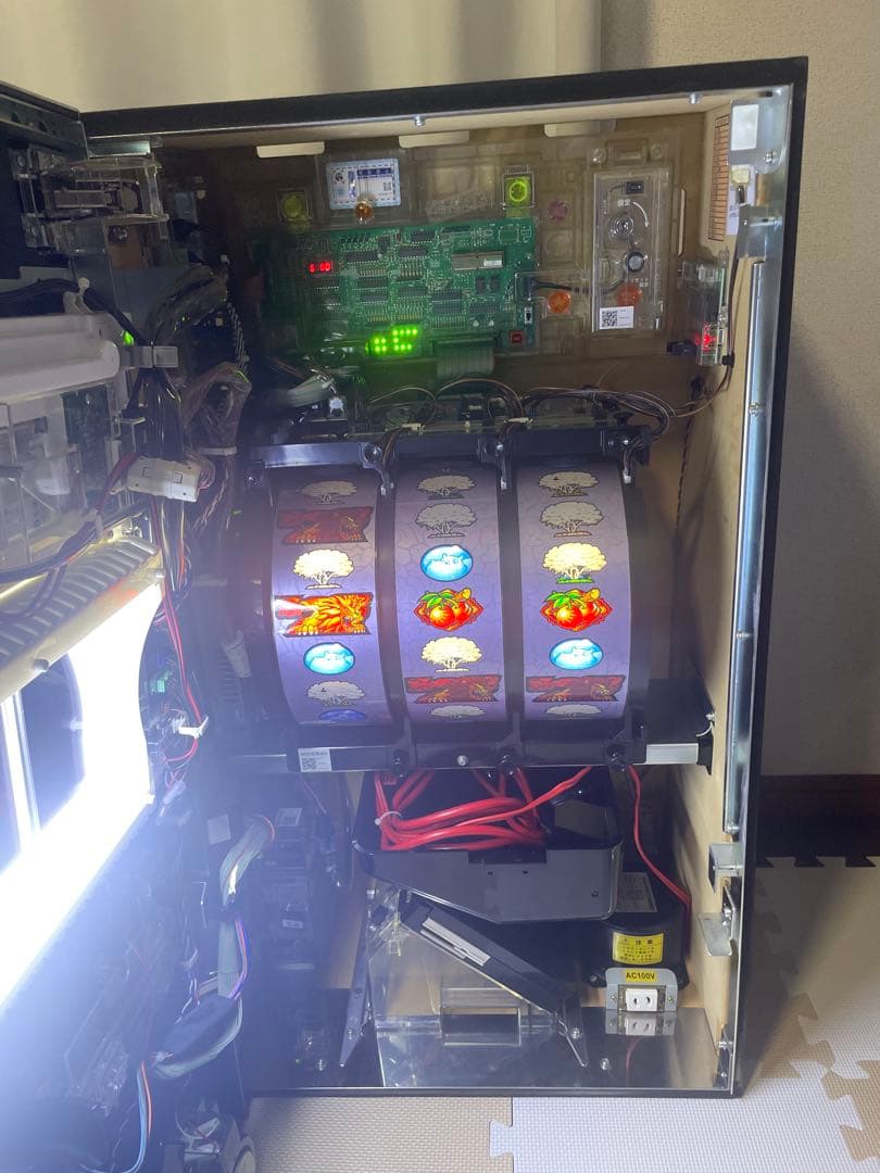 送料込み　スロット　猛獣王　王者の咆哮　実機