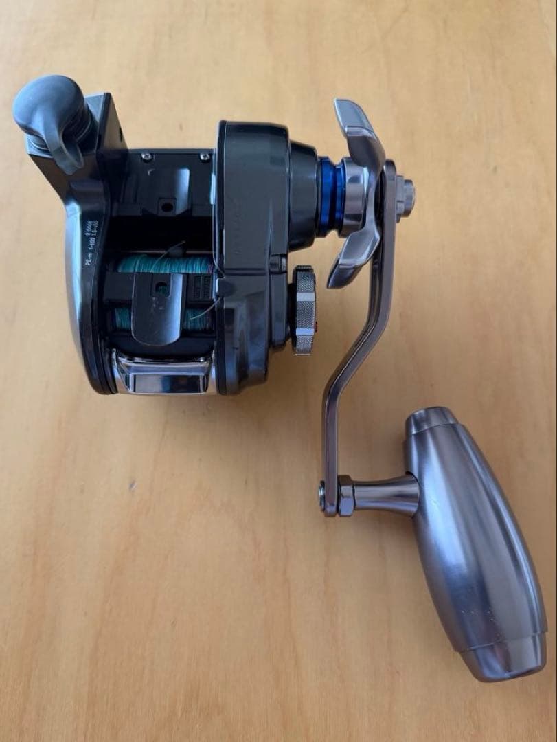 DAIWA SEABORG 200J-SJ 左ハンドル　電動リール
