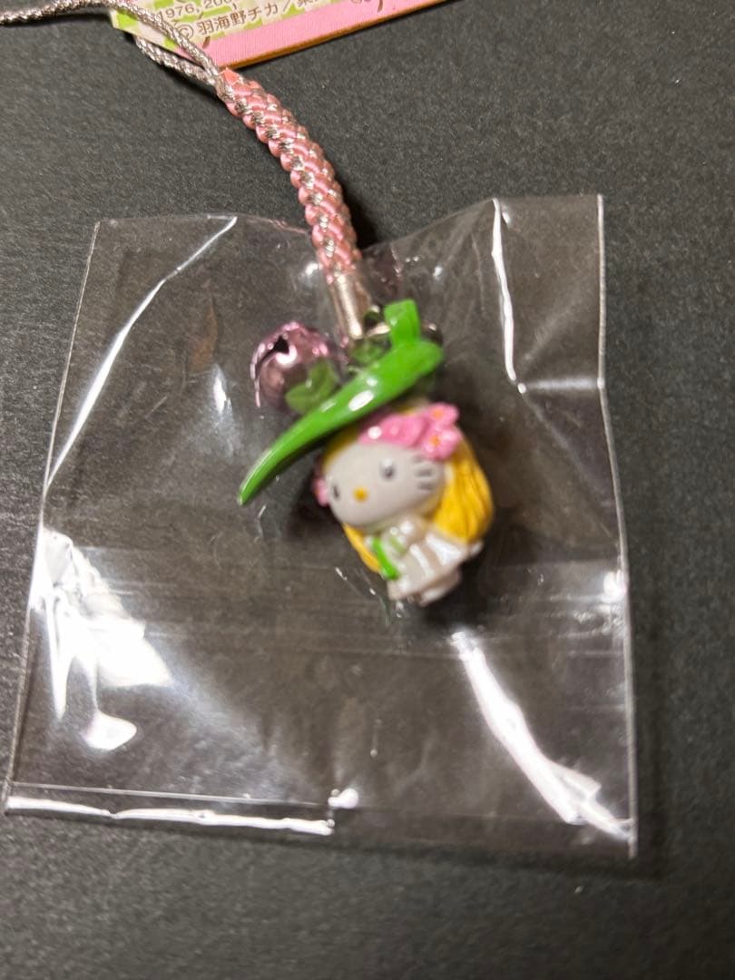 激レア❣️未使用未開封❗️ハローキティストラップ ハチミツとクローバー2006