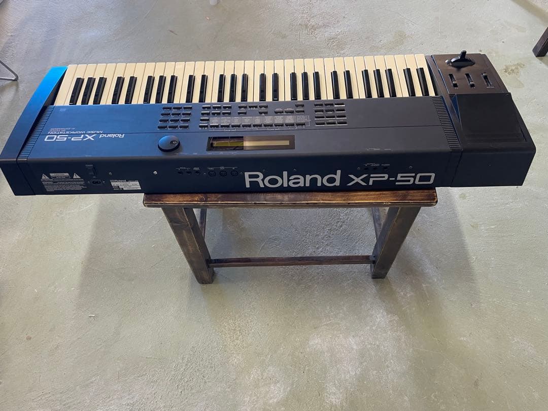 Roland XP-50 シンセサイザー