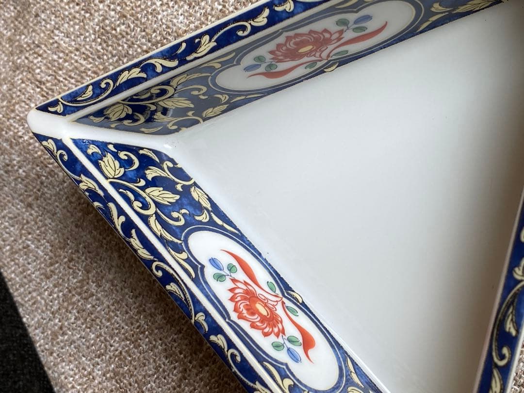 六角形扇子模様の漆器重箱