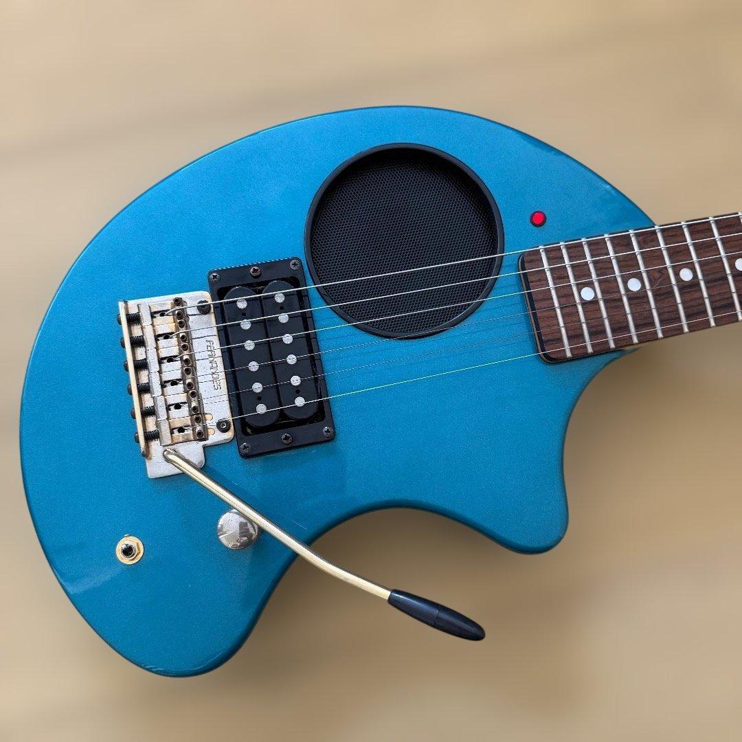 【上位機種】FERNANDES ZO-3 芸達者 アーム＆ディストーション内蔵