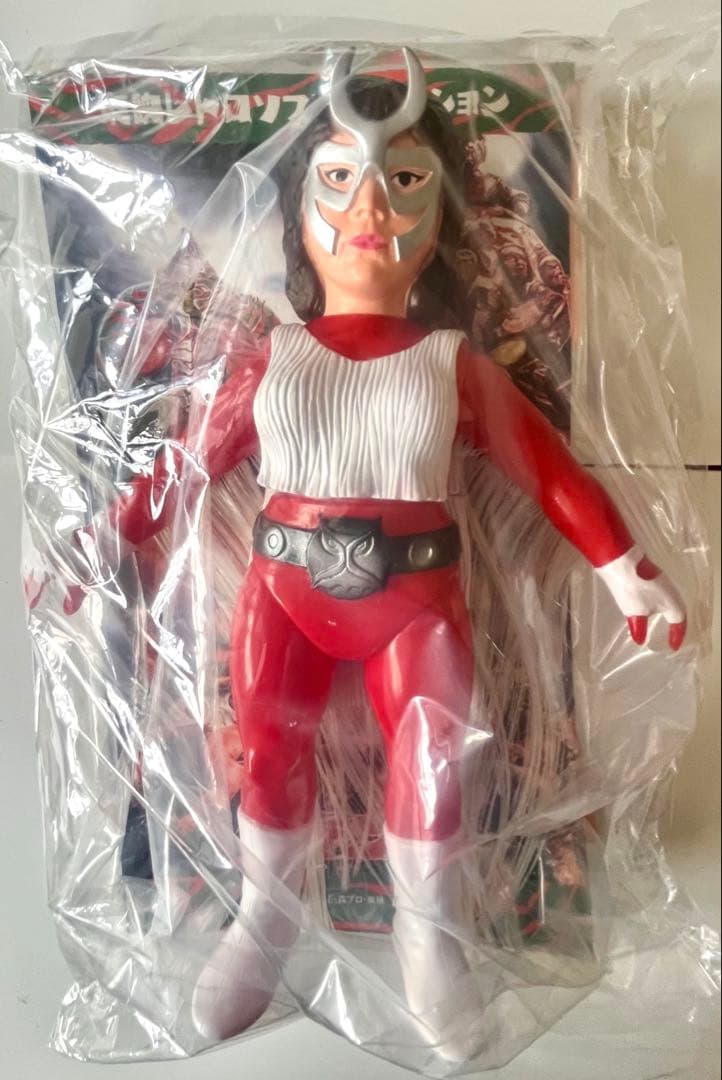 東映レトロソフビコレクション　仮面ライダーアマゾン　赤ジュ―シャ　女戦闘　新品