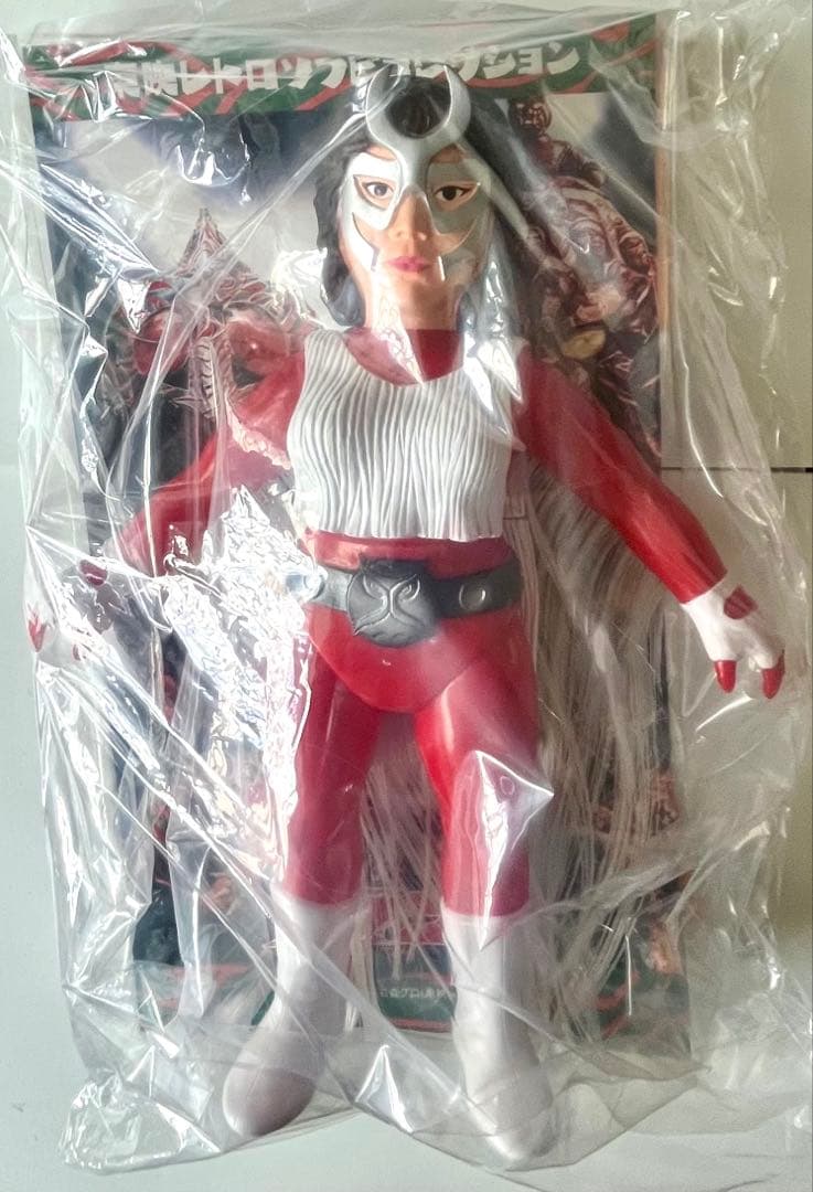 東映レトロソフビコレクション　仮面ライダーアマゾン　赤ジュ―シャ　女戦闘　新品