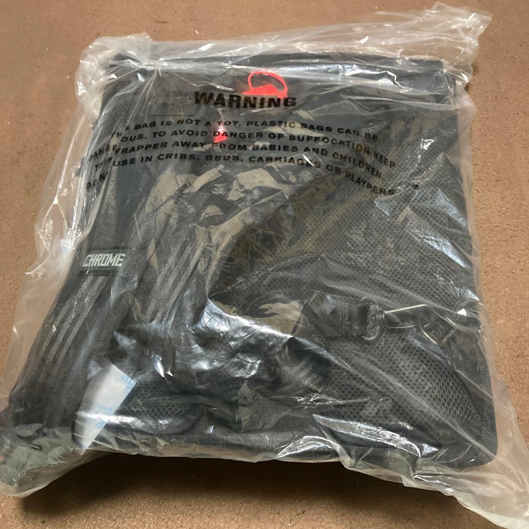 CHROME バッグ　VERSATILE BACKPACK 黒 13-20L