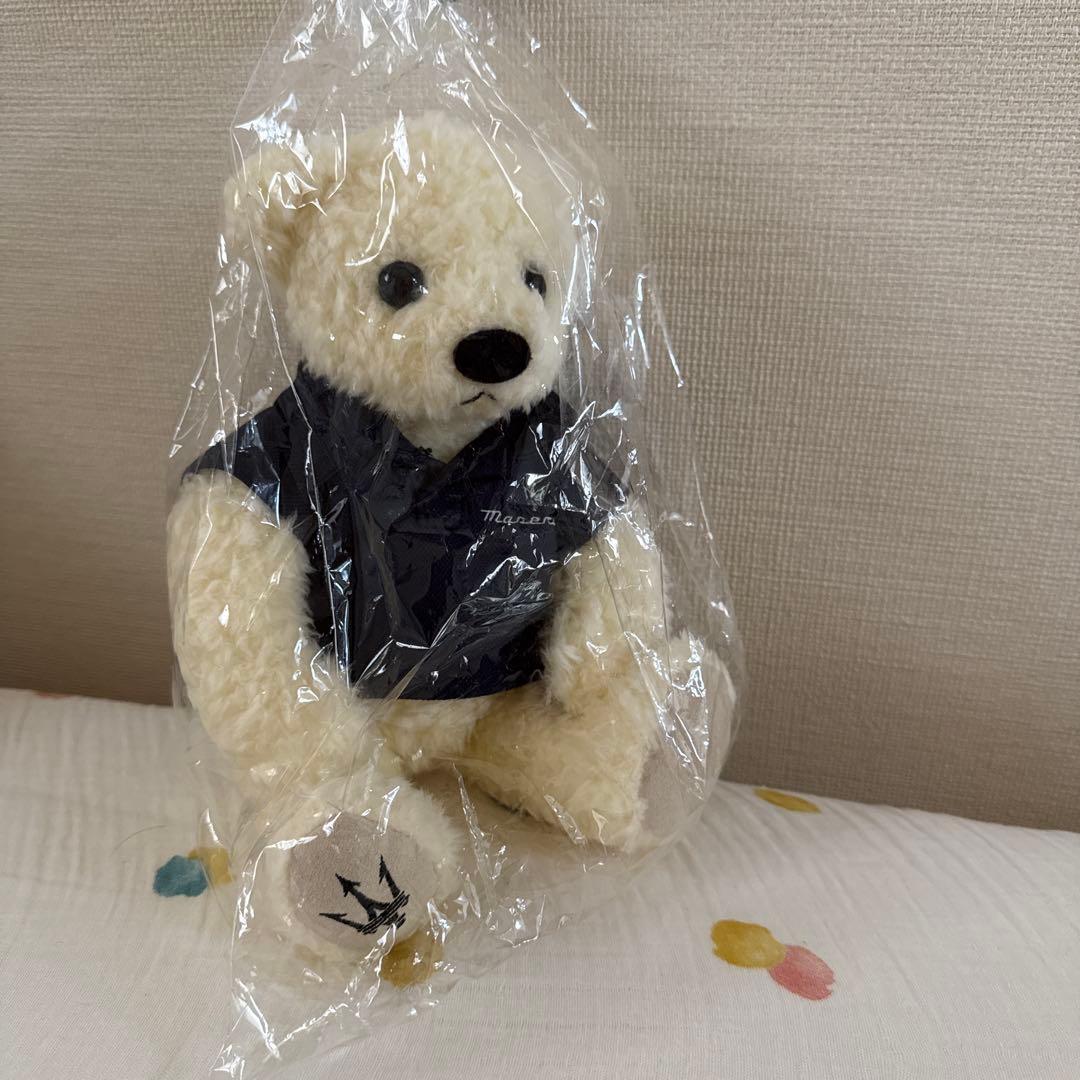 マセラティ ベア　ぬいぐるみ