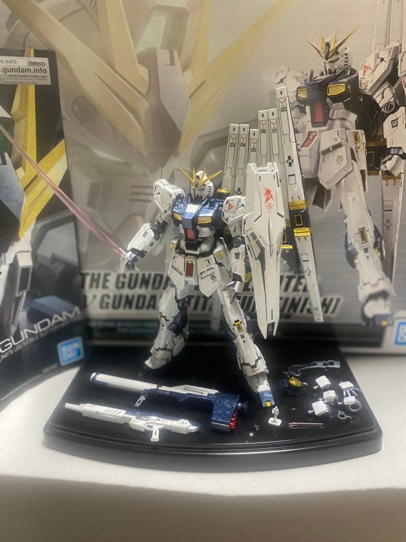 RG 1/144 ガンダムベース限定Vガンダムチタニウムフィニッシュ