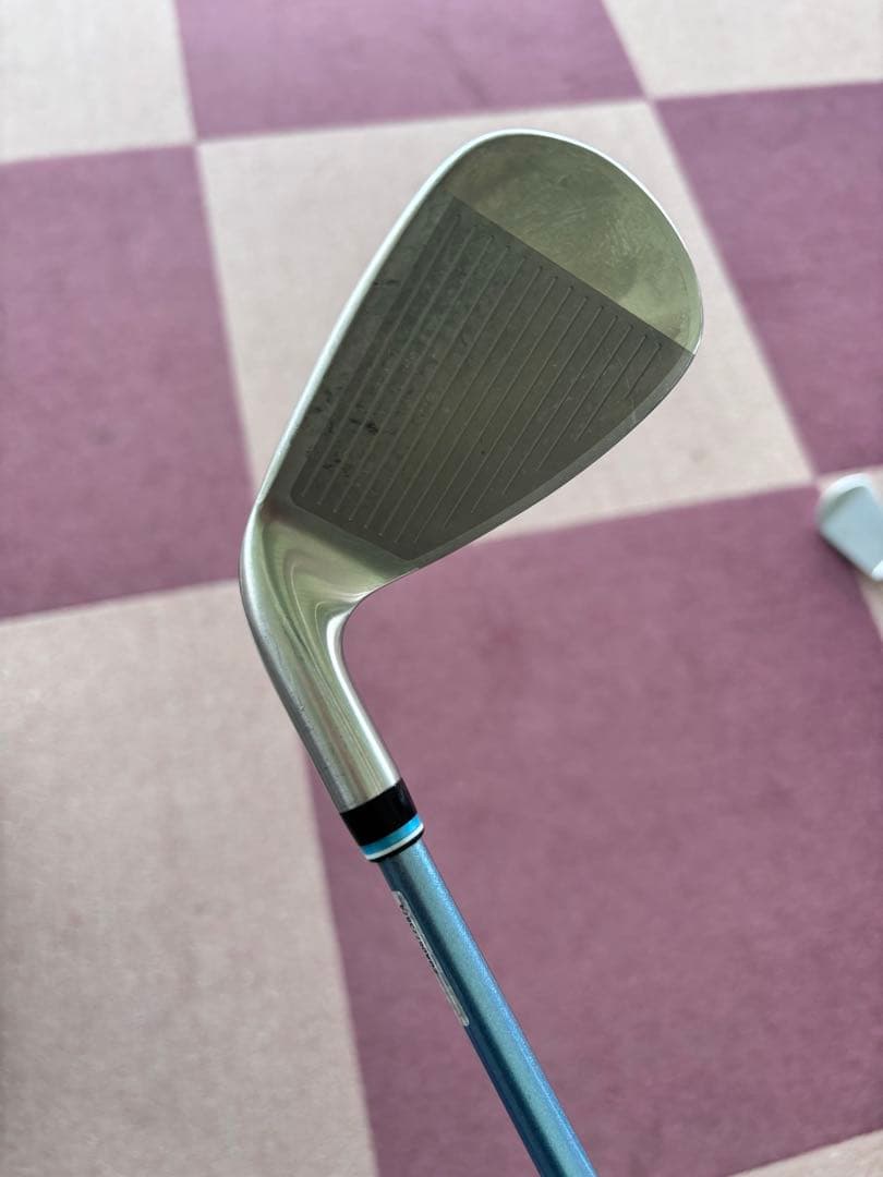 ゼクシオ13 アイアン　レディース7番