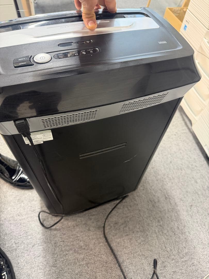 サンワダイレクト☆業務用シュッレッダー26L☆400-PSD021