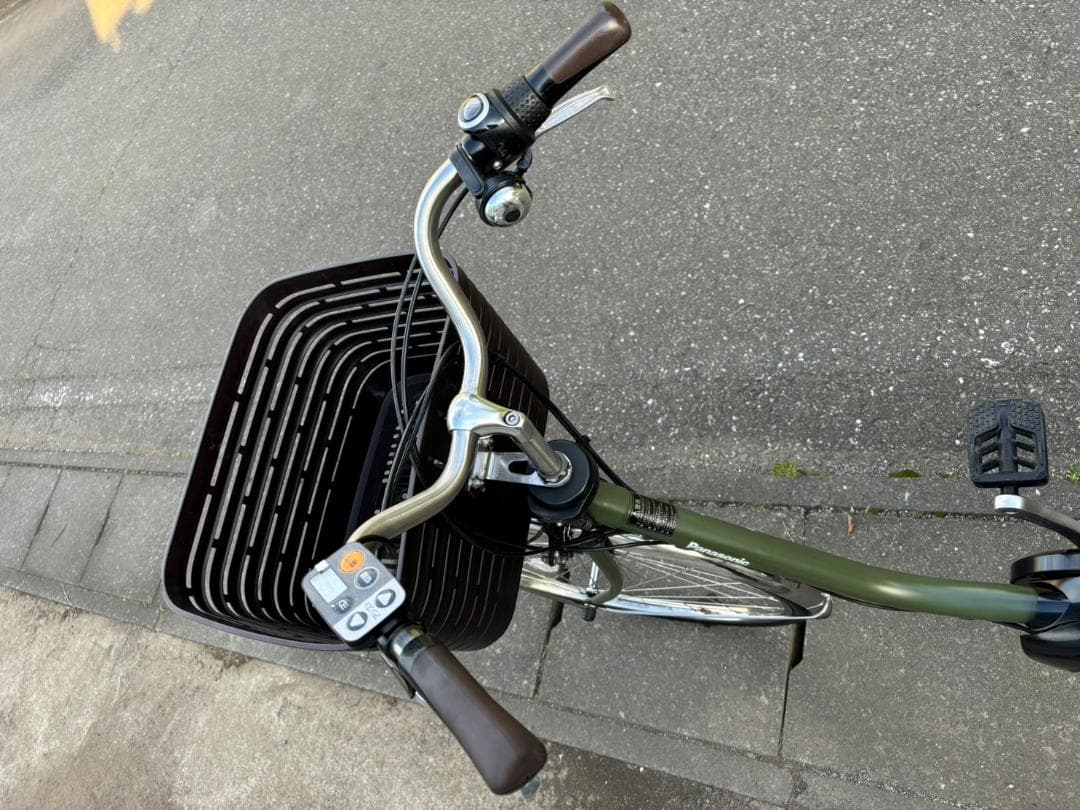 Sarah様 パナソニックビビ・DX 26インチ 内装3段 マットモスグリーン