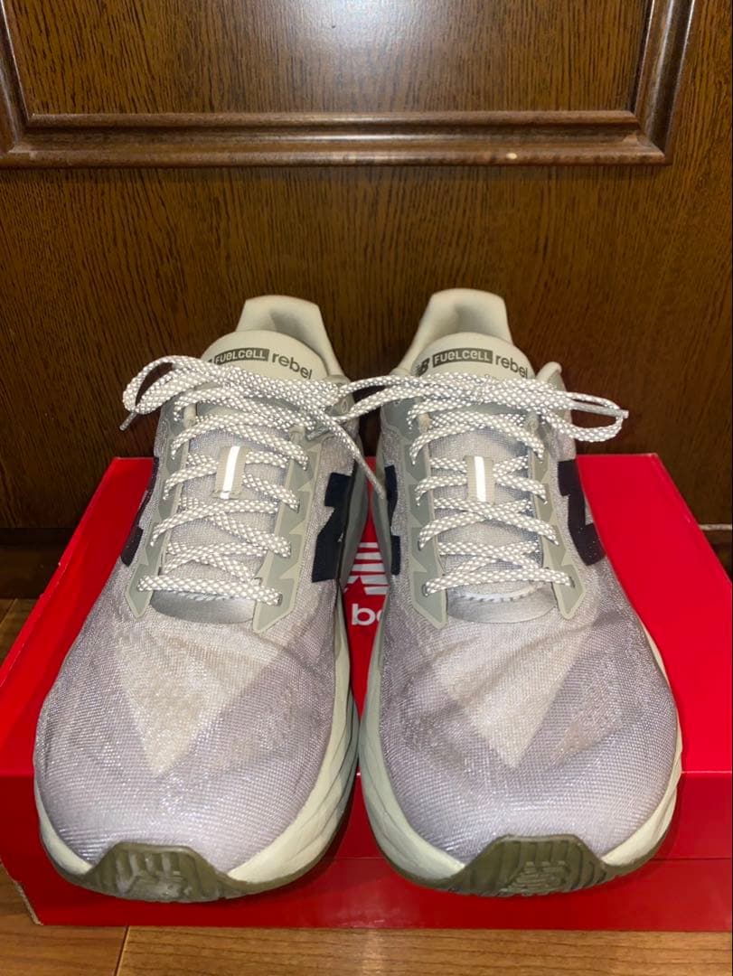 限定色ニューバランス FuelCell Rebel v5 Dワイズ 29センチ