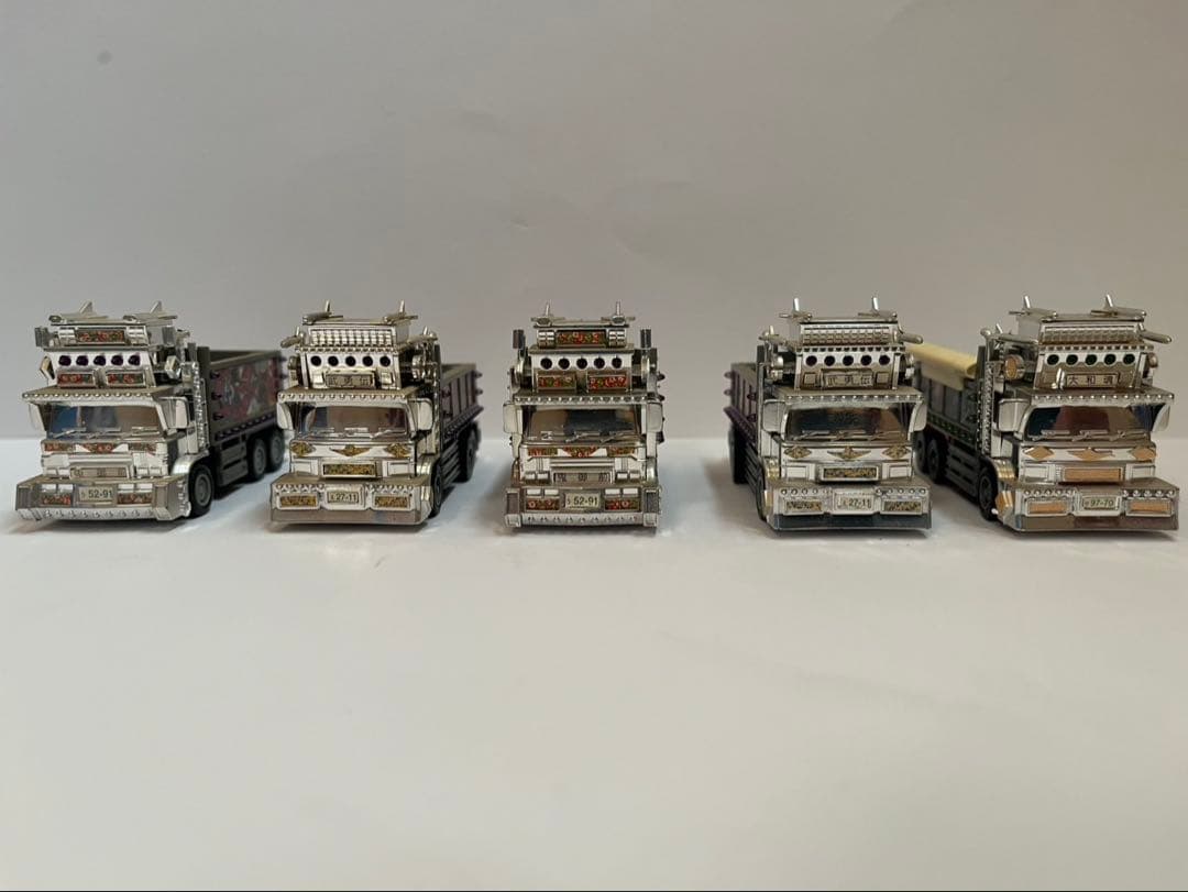 レトロ デコトラ チョロQフルセットケース付き