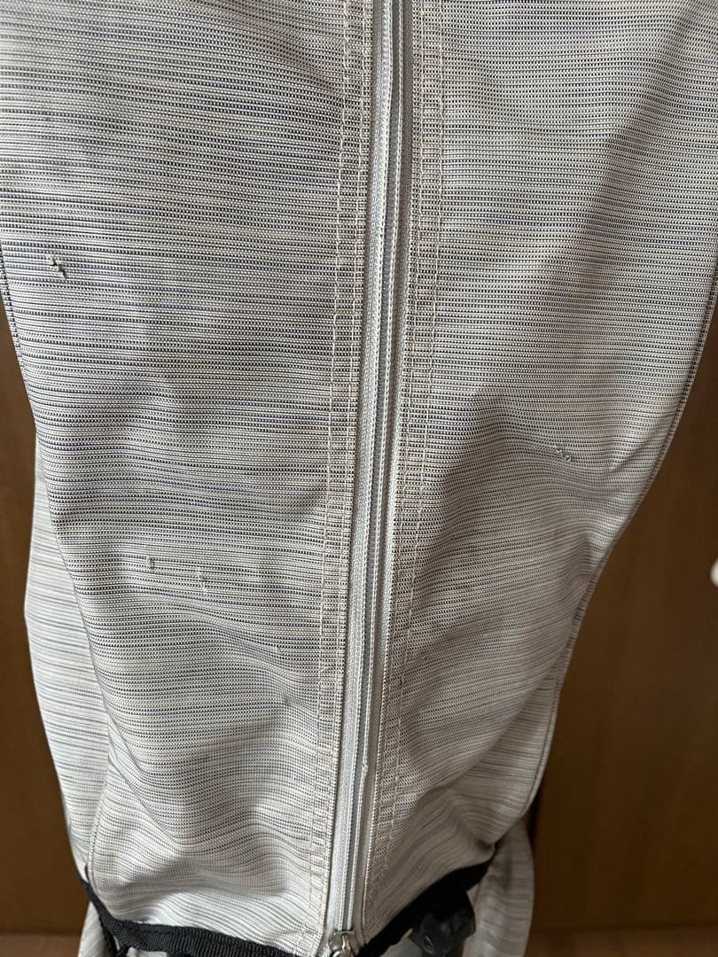 adidas 軽量キャディバッグ スタンドあり