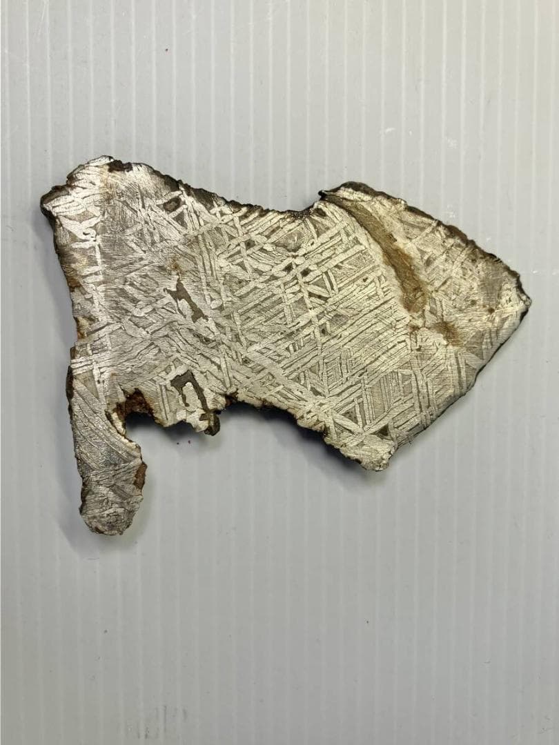 ※超レア アルタイ隕石 本物 126.1g 鉄隕石 原石 断片 破片 宇宙パワー