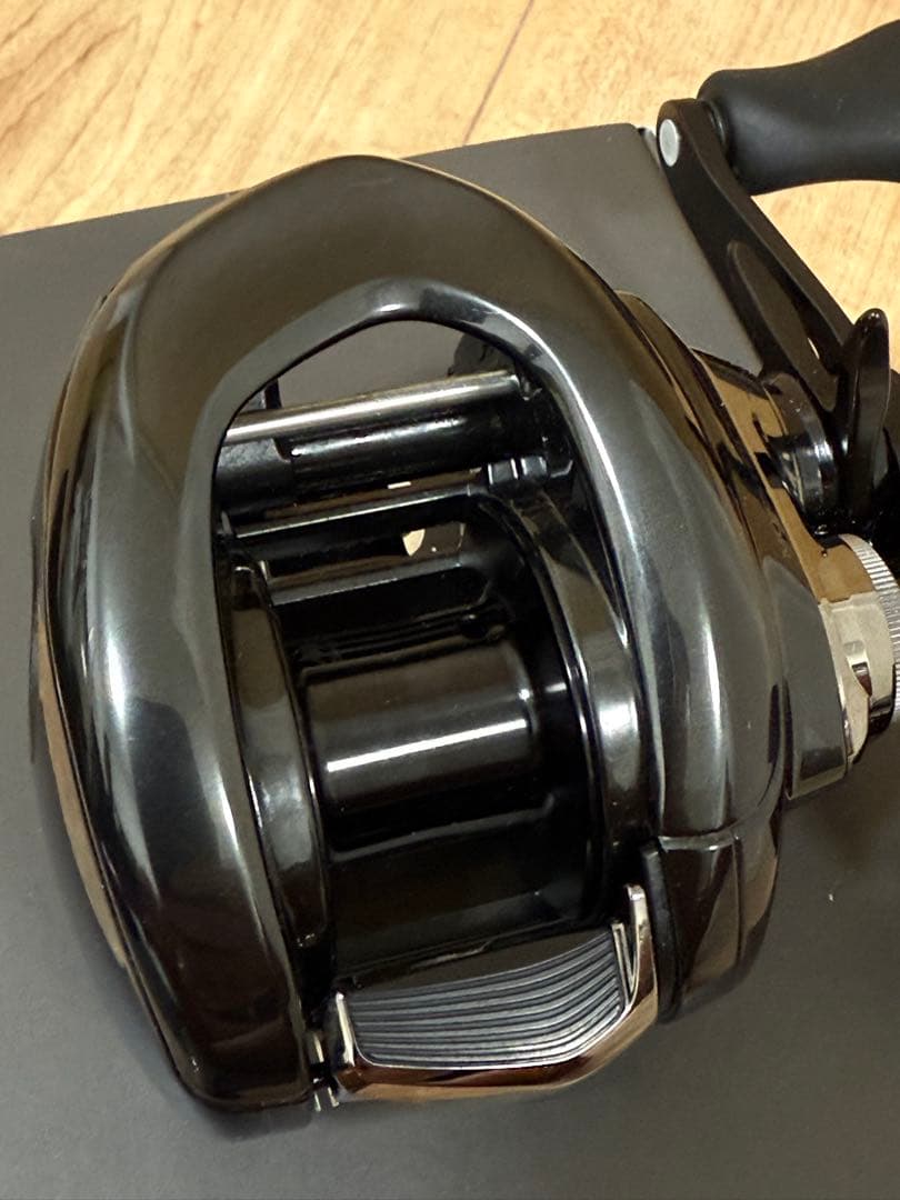 シマノ 23アンタレスDCMD XG 右ハンドル 使用一回のみ