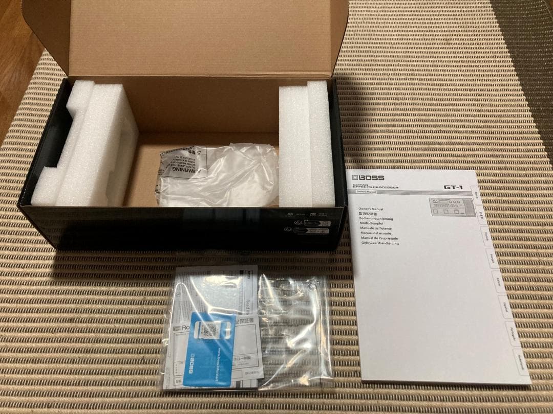 BOSS GT-1＋電源アダプター＋書籍 3点セット ボス マルチエフェクター