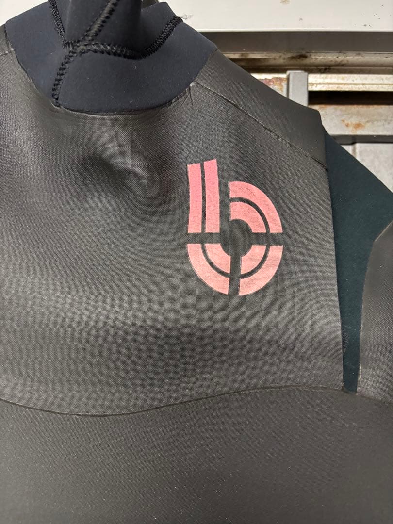 BREAKEROUT フルスーツ セミドライ5/3mm 女子