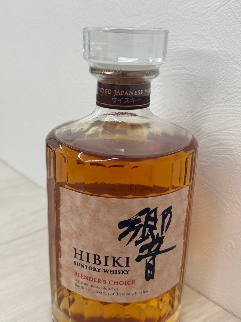 SUNTORY 響 HIBIKI ウイスキー 未開封 700ml