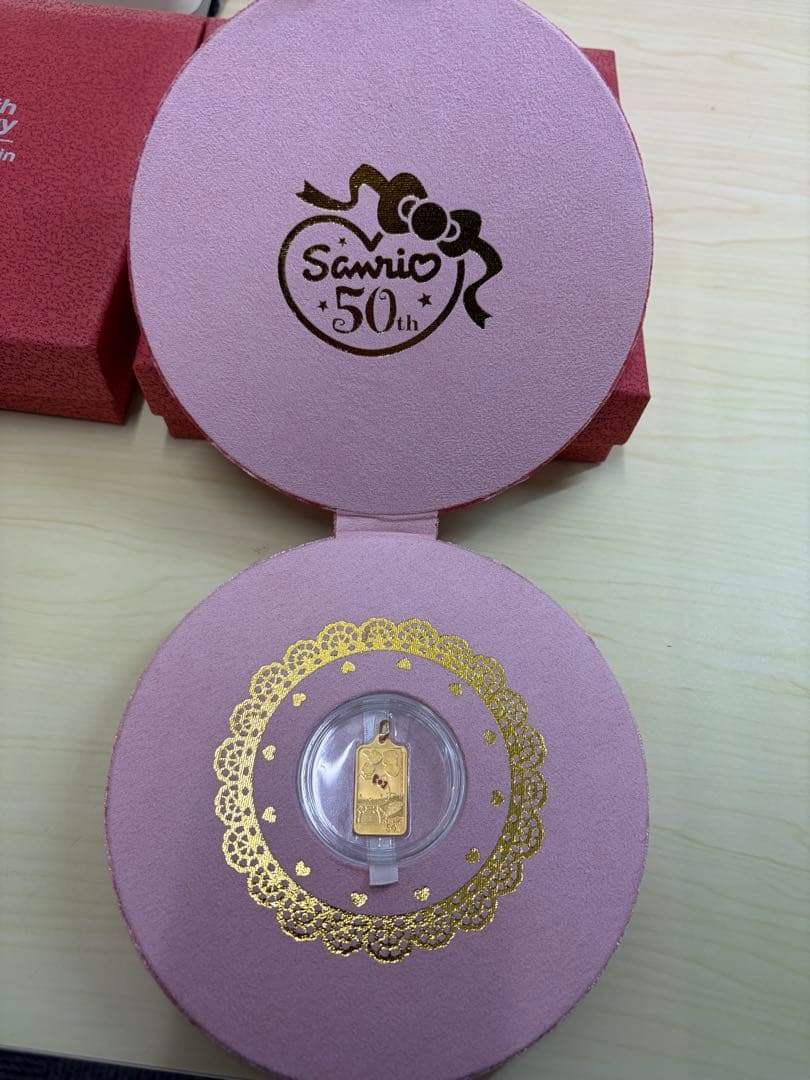 サンリオ　50周年　記念ゴールド&シルバーセット　ハローキティー純金