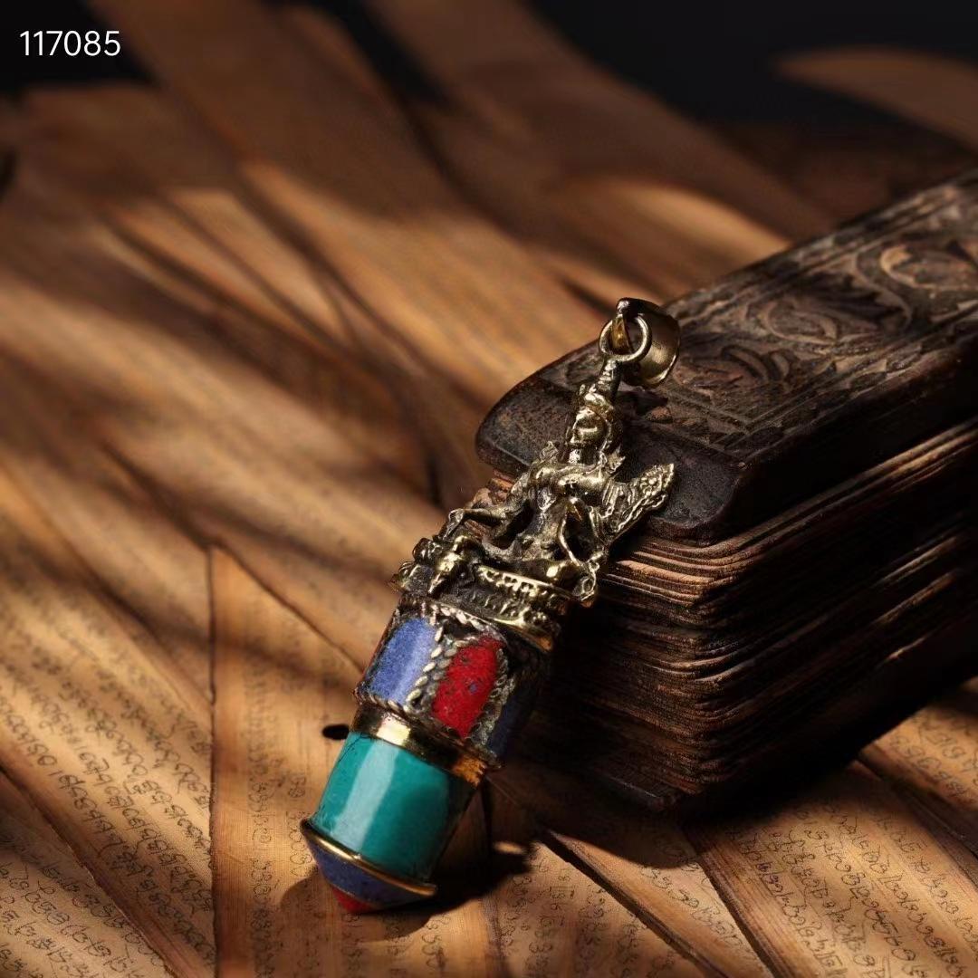 中国古美術・西蔵工芸・純銅製緑度母・宝石入りペンダント・根付・飾物・西蔵手工芸