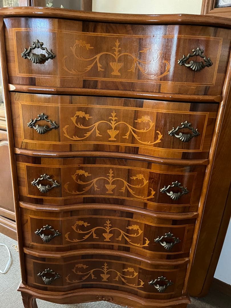 イタリア製　象嵌細工装飾　猫脚　ウッドチェスト 5段