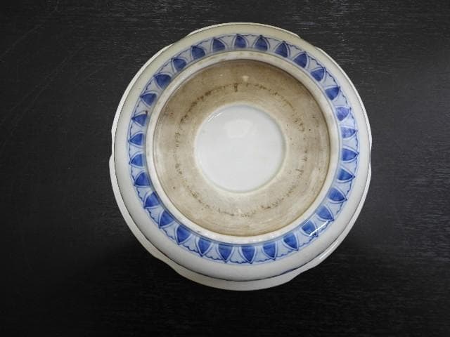 伊万里色絵鉢　MA282