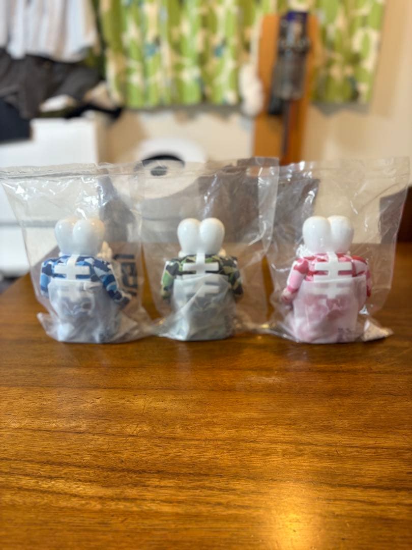 バウティーハンター　BAPE スカルくん　3体セット　限定　カモ