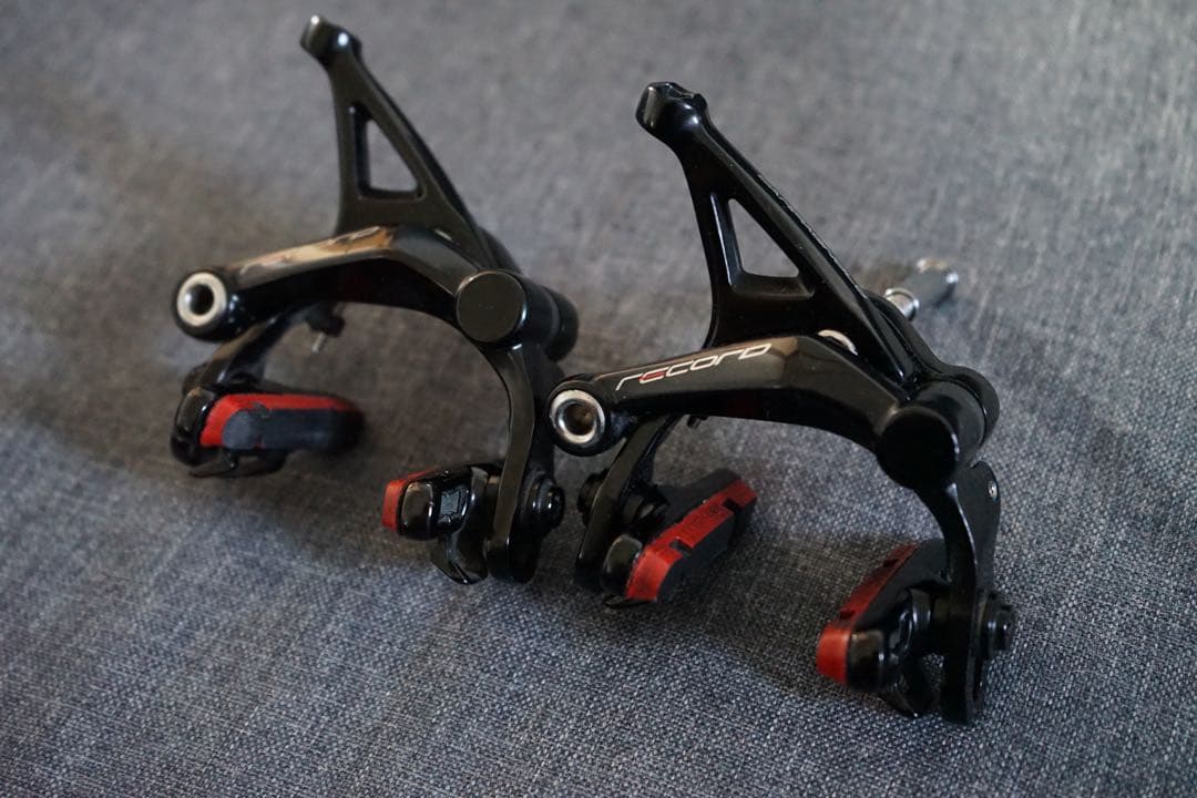 Campagnolo Record キャリパーブレーキ ブラック/レッド