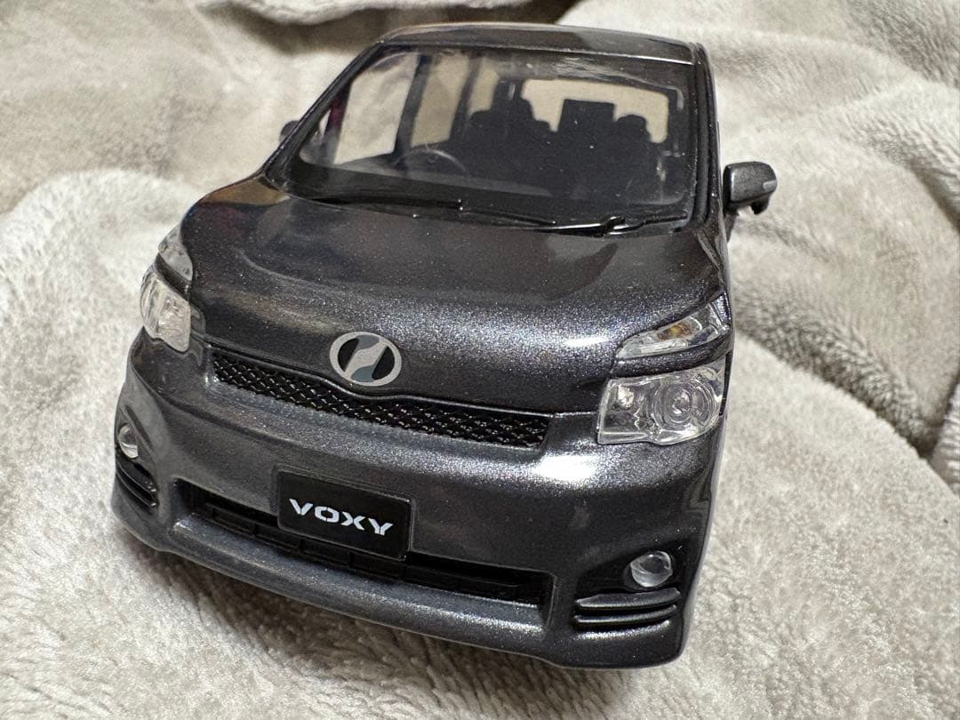 トヨタ ヴォクシー カラーサンプル グレーメタリック 特注品 非売品 美品