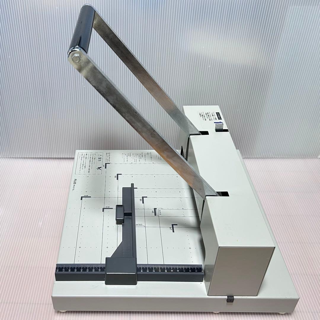 PLUS PK-513L 裁断機