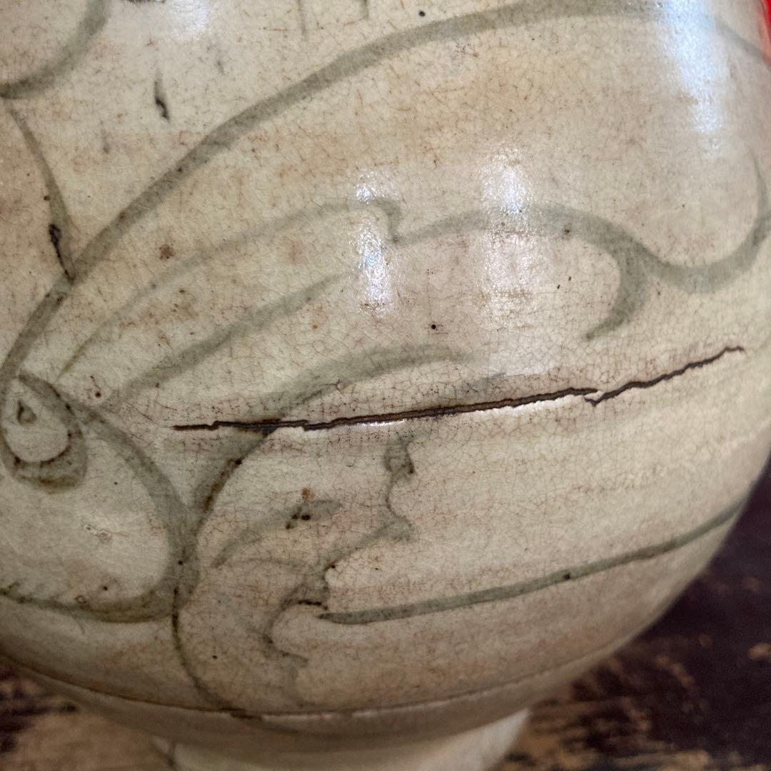 李朝　粉青沙器　白地鉄絵　瓶　徳利　魚水草文　　 鶏龍山