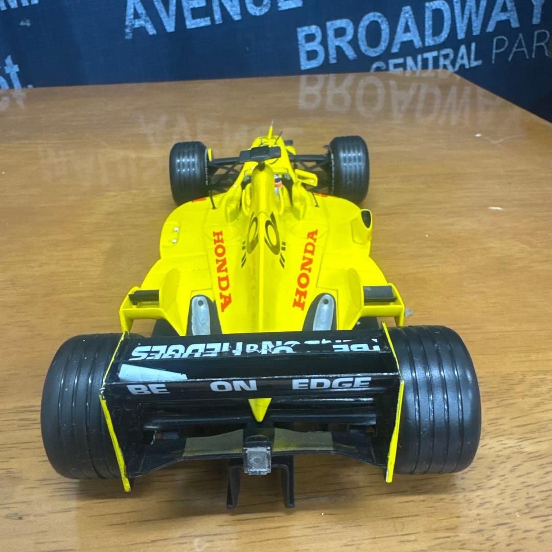 ミニカー Hotweels F1 Jordan ej12 2002