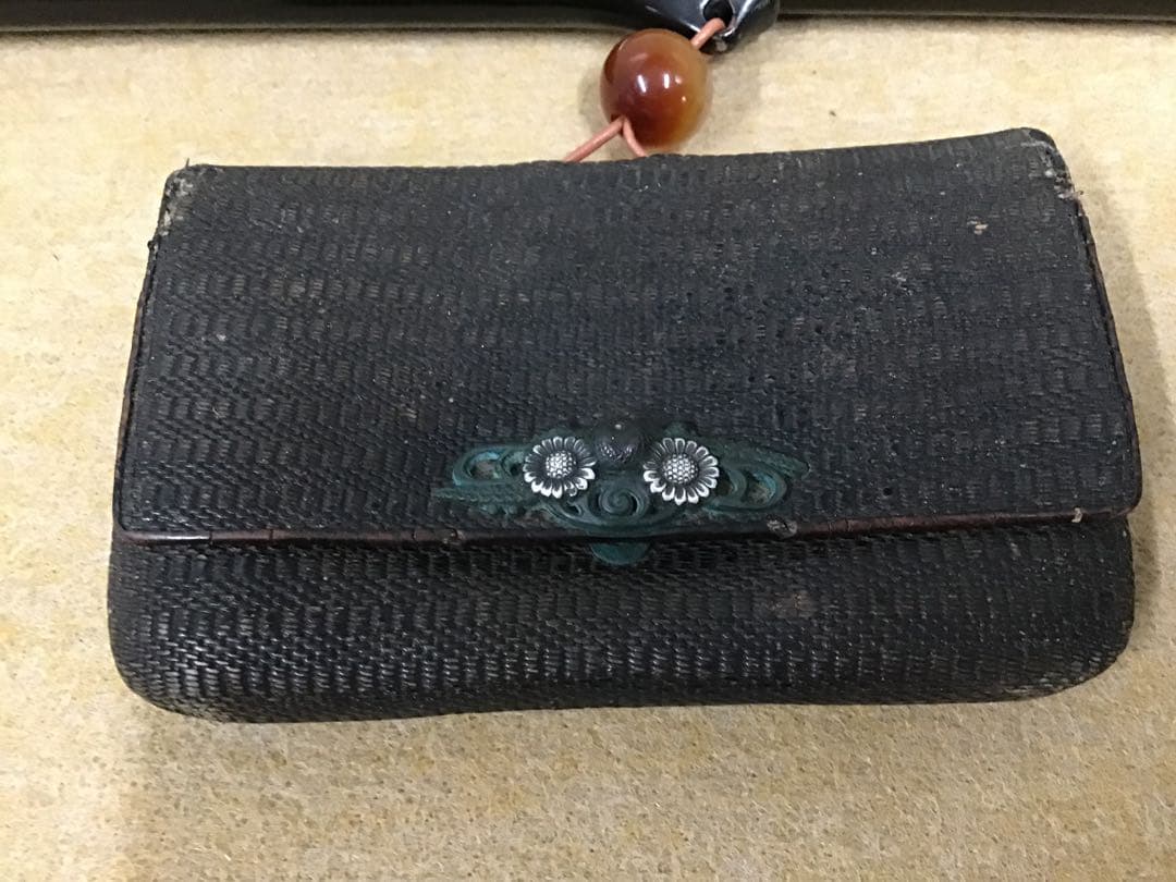 タバコ入れの仕込み