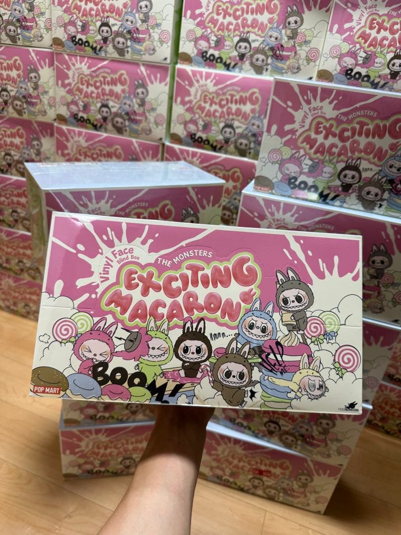 THE MONSTERS Exciting Macaron ぬいぐるみ 1セット