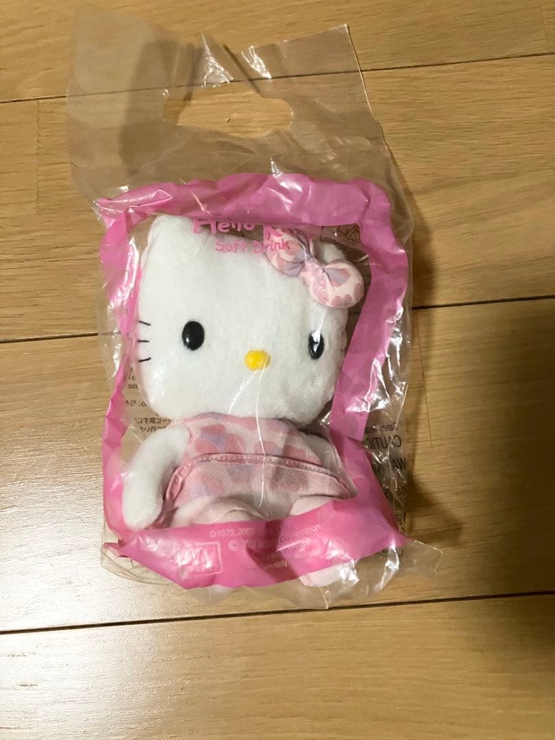 【希少】【未開封品】ハローキティ　マクドナルドコラボ　ぬいぐるみ10体