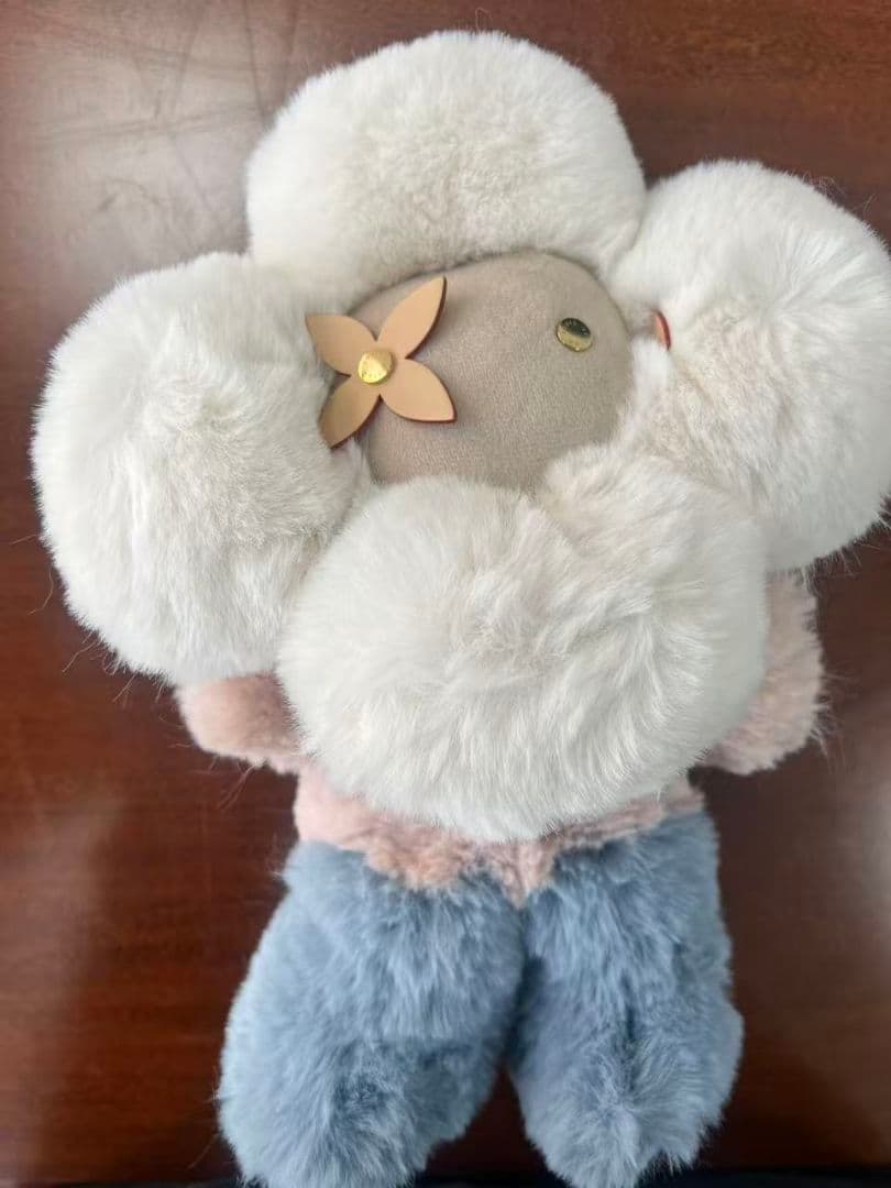 LOUIS VUITTON ルイヴィトン 花型ぬいぐるみ フェイクファー