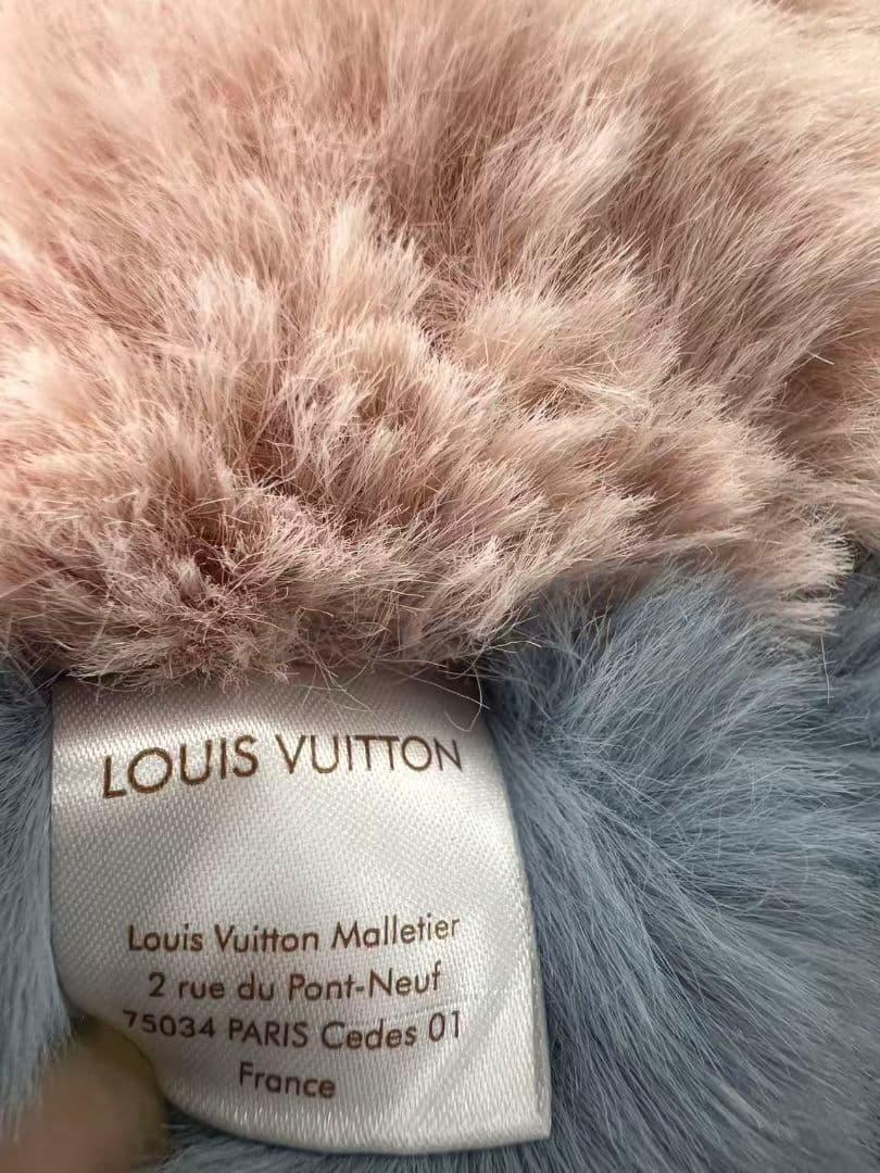 LOUIS VUITTON ルイヴィトン 花型ぬいぐるみ フェイクファー