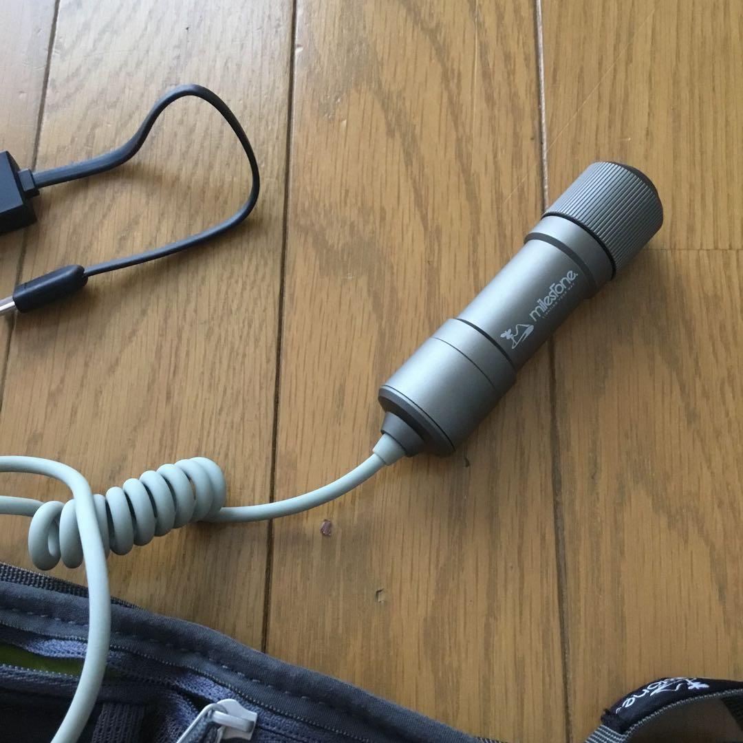 美品　Milestone　USB充電式 LEDライト ウエストポーチ