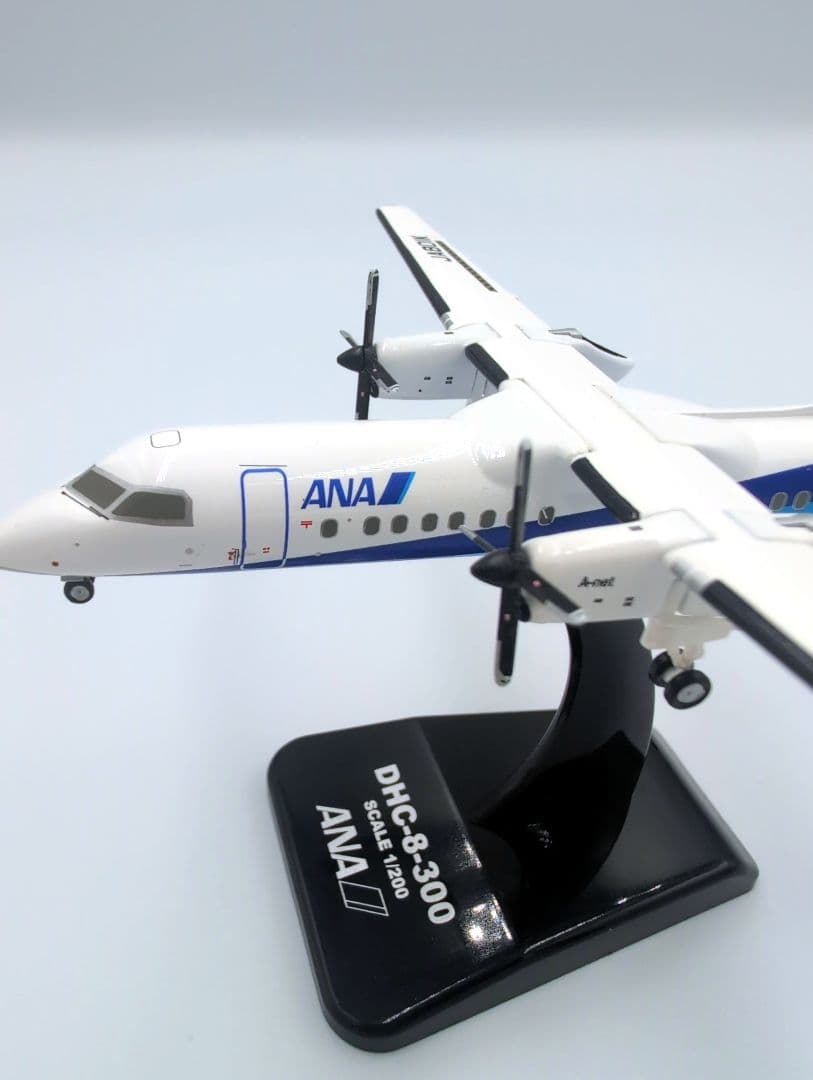 美品♪ANA 全日空商事｜DHC-8-300BOMBARDEIR　ボンバルディア
