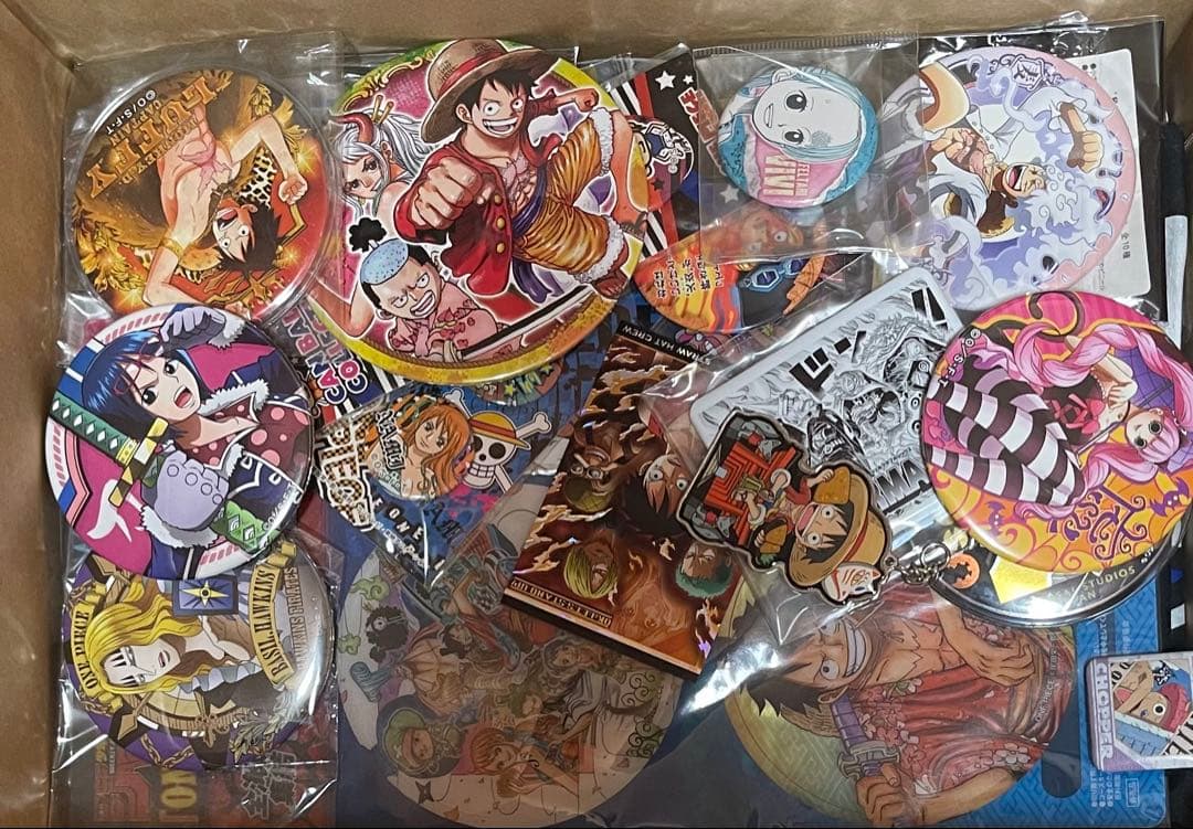 ONE PIECE ワンピース　グッズ　まとめ売り　300個以上　一箱限定