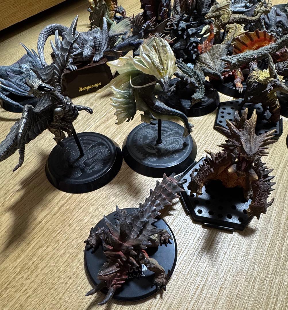 モンスターハンター スタンダードモデル　35体セット　(バラ売り可)