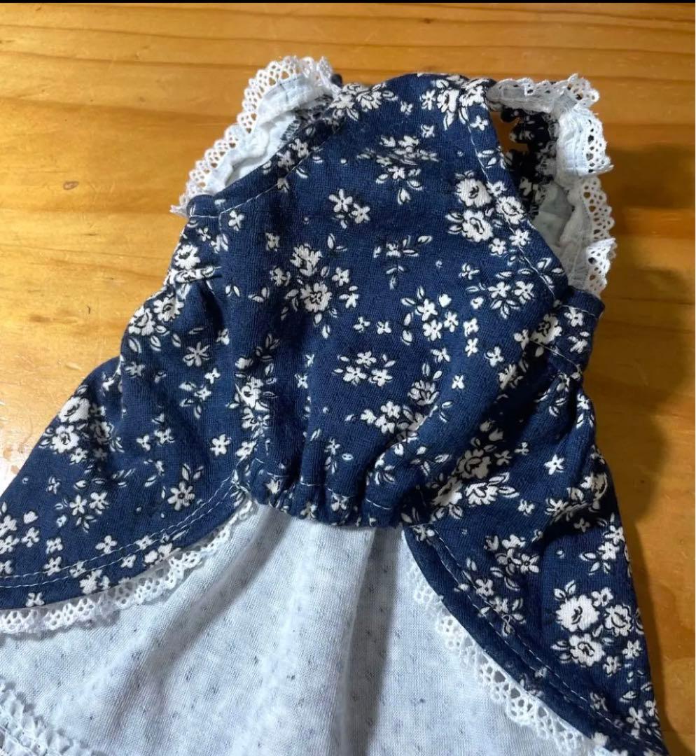 ハンドメイド犬服　花柄接結ニットのヒラヒラお袖キャミワンピ