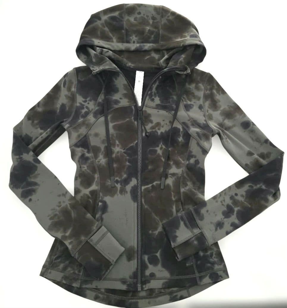 新品　ルルレモン　Define　Nulu フードジャケット　カモフラージュ柄　4