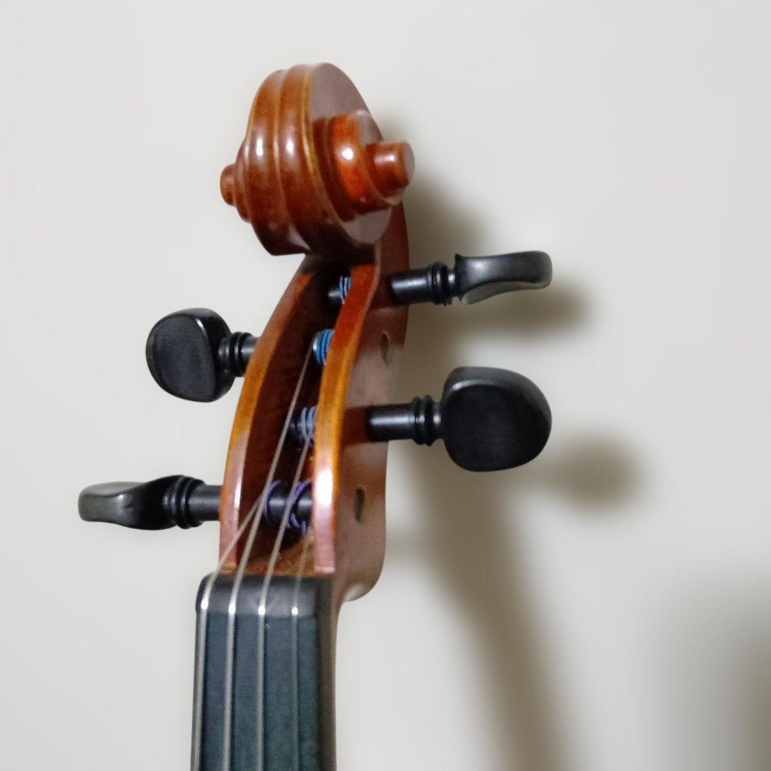 ♥値下しました♥スズキバイオリン♥サイズ4/4♥品番200♥美品♥弓ケ―ス松脂付