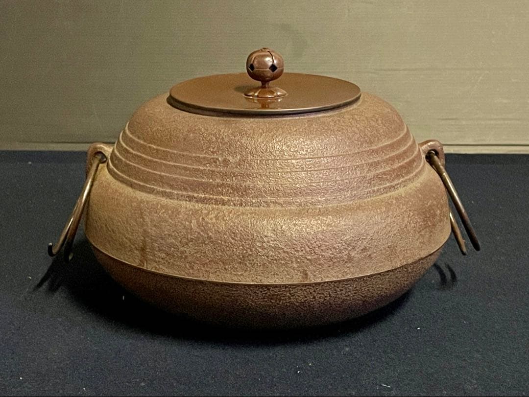 割引❣️「祖」 瓢筋入釜 釜師 敬典 釜鐶 共箱 共布 栞 瓢釜 (121A①)