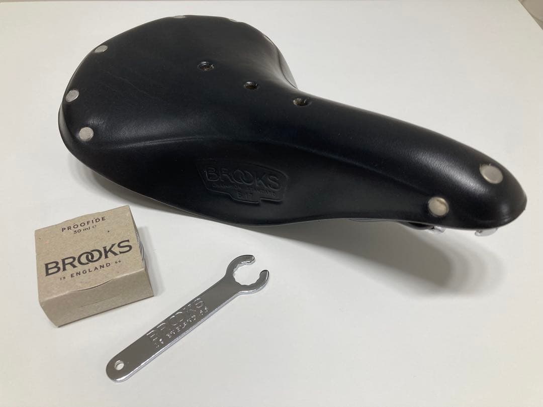 BROOKS ブルックス レザーサドル B17 ブラック 専用ケアオイル付き