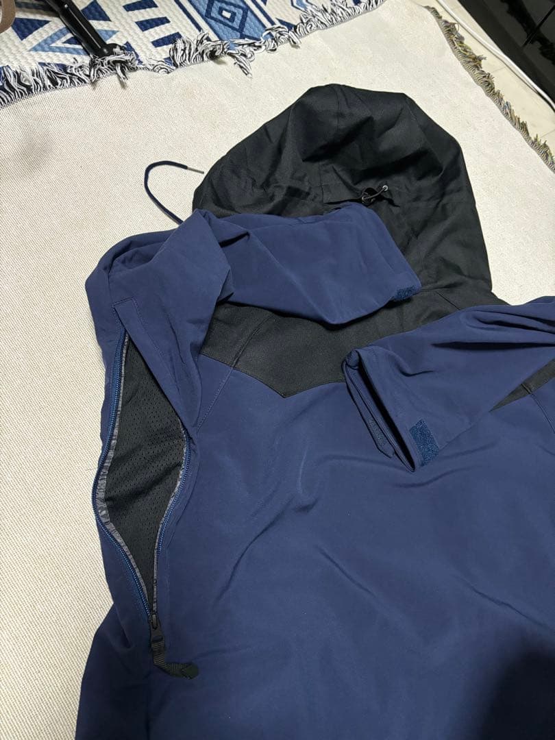 volcom Mサイズ ネイビー スキーウェア フード付き